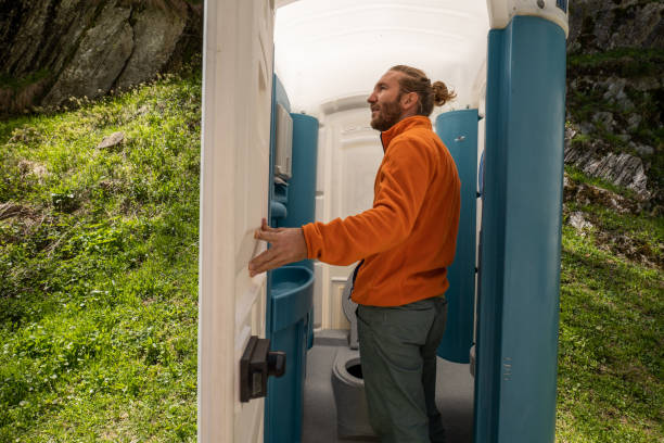 Best Affordable portable toilet rental  in Hales Corners, WI